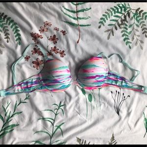 Victoria’s Secret pink bra